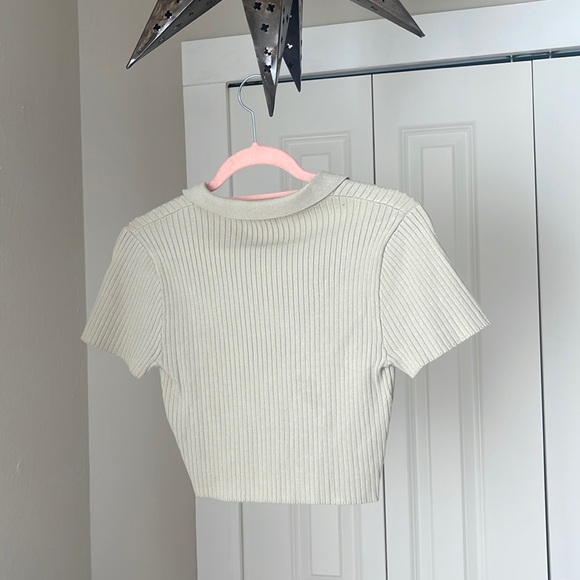 COLLARED CROPPED TOP - Picture 2 of 3